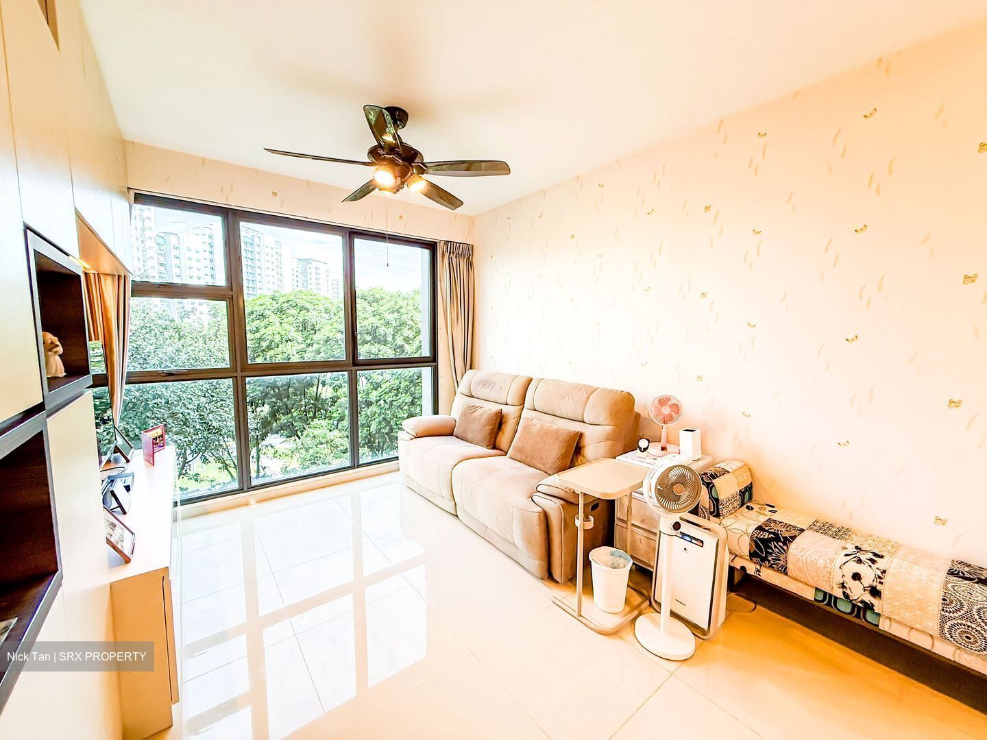 Prive (D19), Condominium #570216361